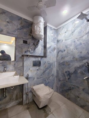 Master Bedroom in 3 BHK Builder Floor at Saket – for Rent