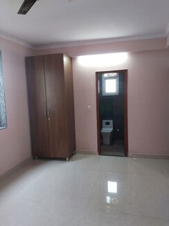 4 BHK Apartment For Rent in Sector 11 Dwarka