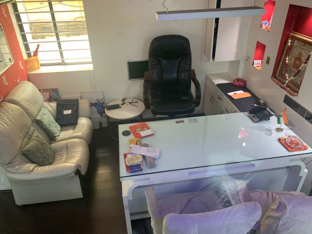 Office Space For Rent in Bow Bazaar