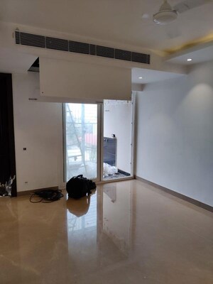 Room in 4 BHK Apartment at Greater Kailash I – for Sale