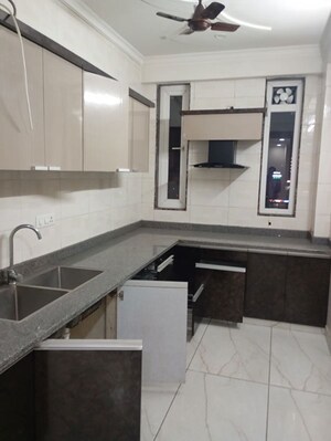 Kitchen in 3 BHK Builder Floor at Sector 57 – for Rent