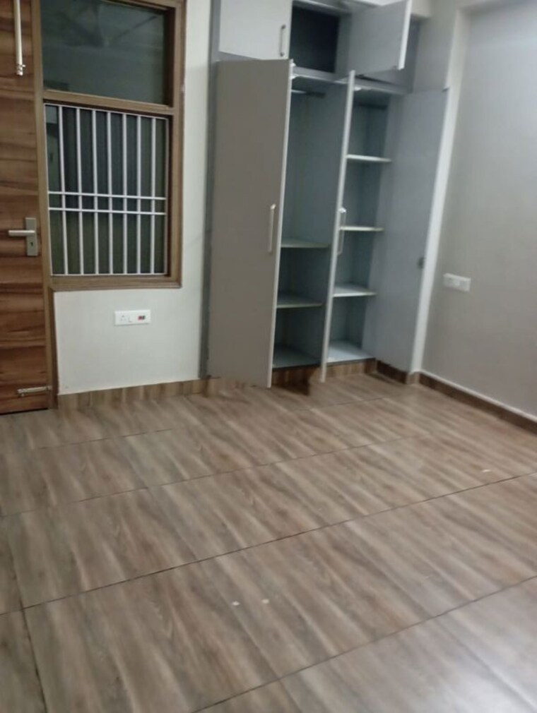 Room, sector 57 3 Bedroom 1850 Sq.Ft. Builder Floor In Sector 57 Gurgaon 10059727
