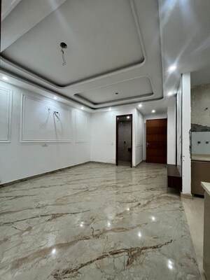 Room in 3 BHK Builder Floor at Rajpur Khurd Extension – for Sale
