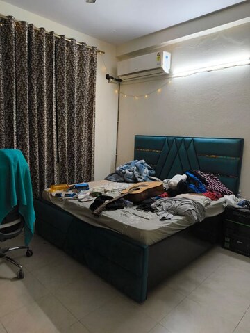 Bedroom in 2 BHK Builder Floor at Sector 46 – for Rent