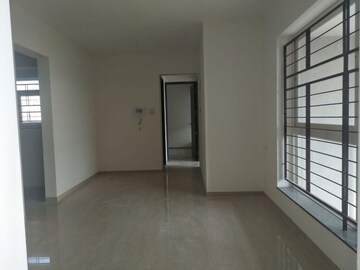 Room in 2 BHK Apartment at Five Star Royal Entrada, Wakad – for Sale