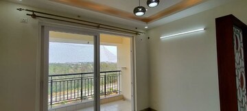 Room in 2 BHK Apartment at Prestige Royale Gardens, Gantiganahalli – for Rent