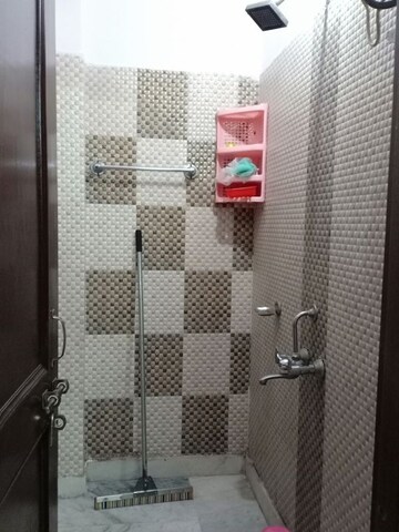 Bathroom in 1 BHK Apartment at Khirki Extension – for Rent