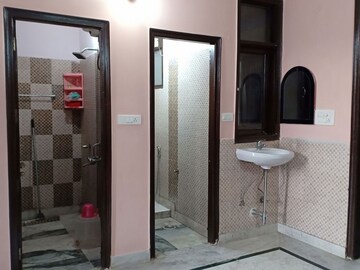 Building Lobby in 1 BHK Apartment at Khirki Extension – for Rent
