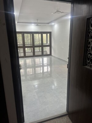 Building Lobby in 3 BHK Apartment at Hill park apartment Malabar Hill, Malabar Hill – for Sale