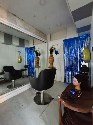 Team Area in  Showroom at Kasba – for Rent