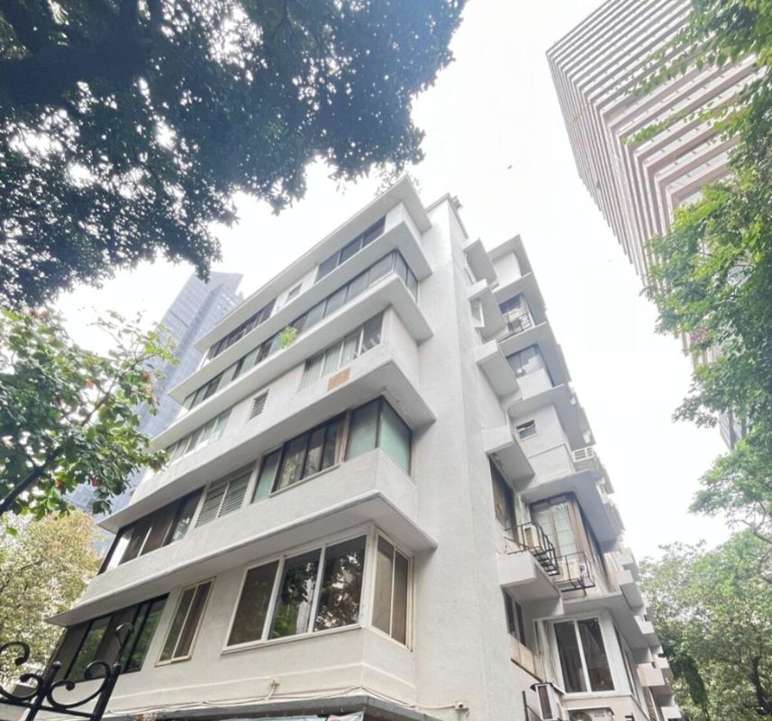 3 BHK + Study Room,Store Room Apartment For Sale in One Altamount Apartment