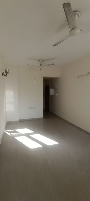 Room in 2 BHK Apartment at Shree Vardhman Mantra, Sector 67 – for Rent
