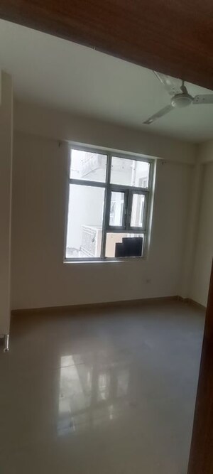 2 BHK Apartment For Rent in Shree Vardhman Mantra, Sector 67
