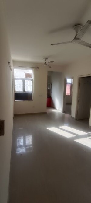 Room in 2 BHK Apartment at Shree Vardhman Mantra, Sector 67 – for Rent