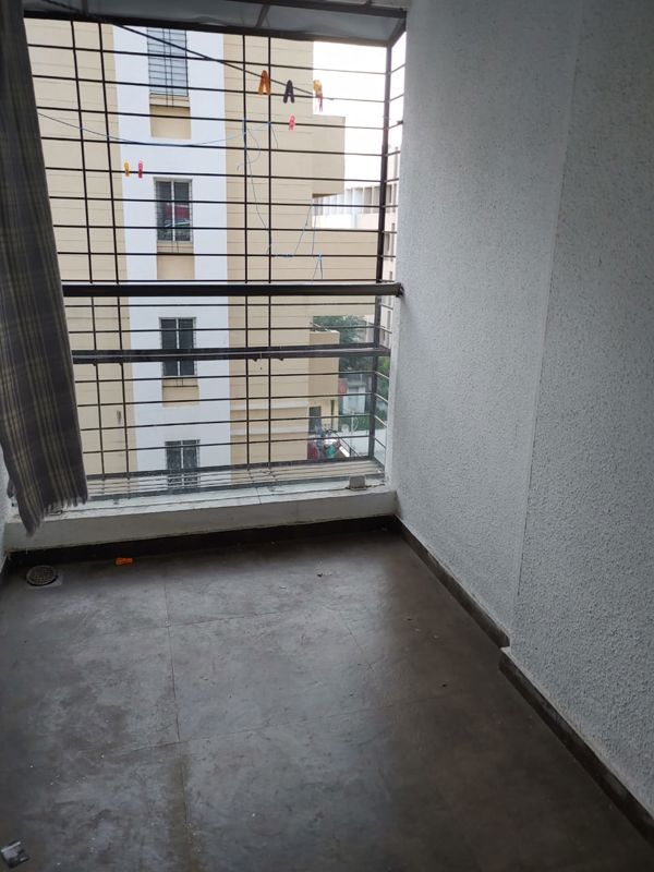 2 BHK + Servant Room Apartment For Rent in Space Elena