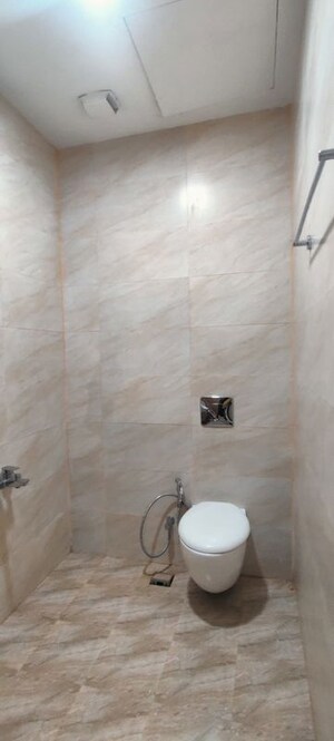 Bathroom in 4 BHK Apartment at Omkar 1973, Worli – for Rent