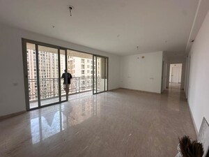 Room in 3 BHK Apartment at Hiranandani Cardinal, Ghodbunder Road – for Sale