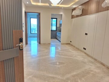 Room in 3 BHK Builder Floor at East Of Kailash – for Sale