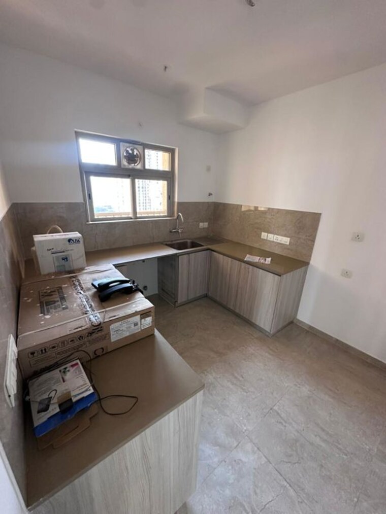 Kitchen, hiranandani-cardinal 3 Bedroom 1375 Sq.Ft. Apartment In Ghodbunder Road Thane 10059938
