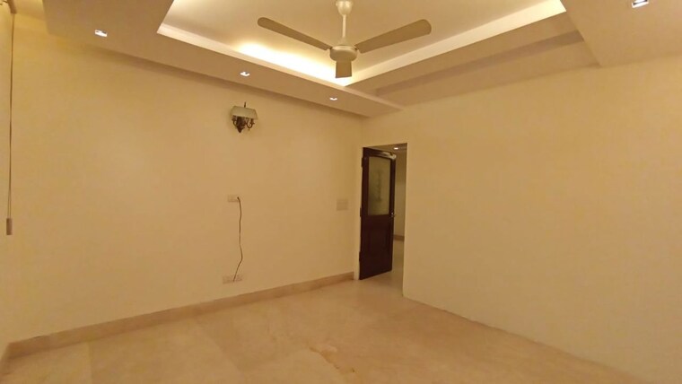 Room, greater kailash ii 4 Bedroom 2700 Sq.Ft. Apartment In Greater Kailash ii Delhi 10059939
