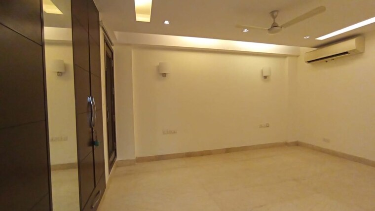 Room, greater kailash ii 4 Bedroom 2700 Sq.Ft. Apartment In Greater Kailash ii Delhi 10059939