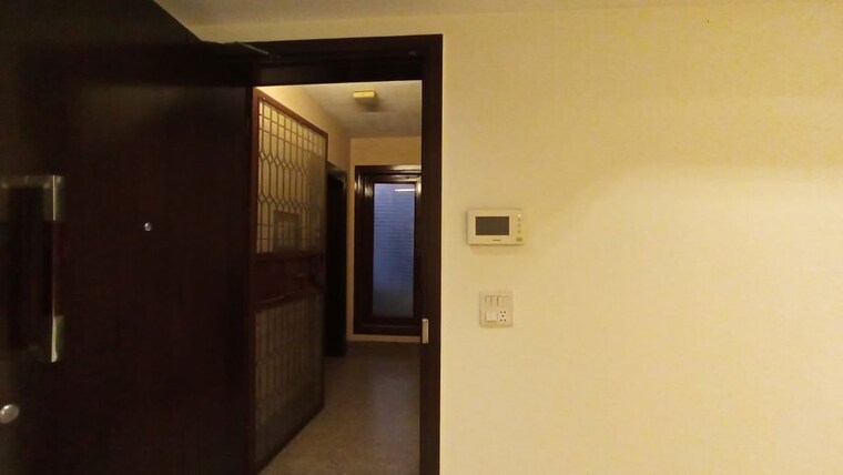 Room, greater kailash ii 4 Bedroom 2700 Sq.Ft. Apartment In Greater Kailash ii Delhi 10059939