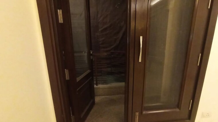 Bathroom, greater kailash ii 4 Bedroom 2700 Sq.Ft. Apartment In Greater Kailash ii Delhi 10059939