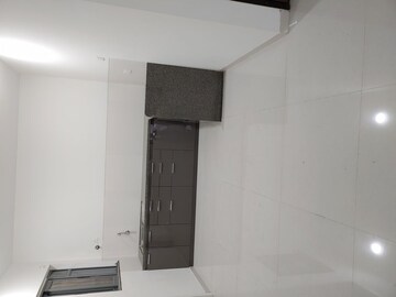 Room in 3 BHK Apartment at Rohan Madhuban, Bavdhan – for Rent