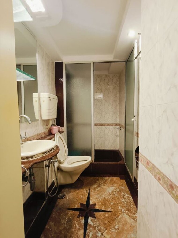 Attached Bathroom, gokul-nivas 2 Bedroom 2700 Sq.Ft. Apartment In Dadar West Mumbai 10059946