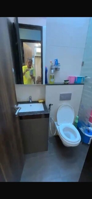 Bathroom in 1.5 BHK Apartment at Sheth Zuri, Laxmi Nagar – for Rent