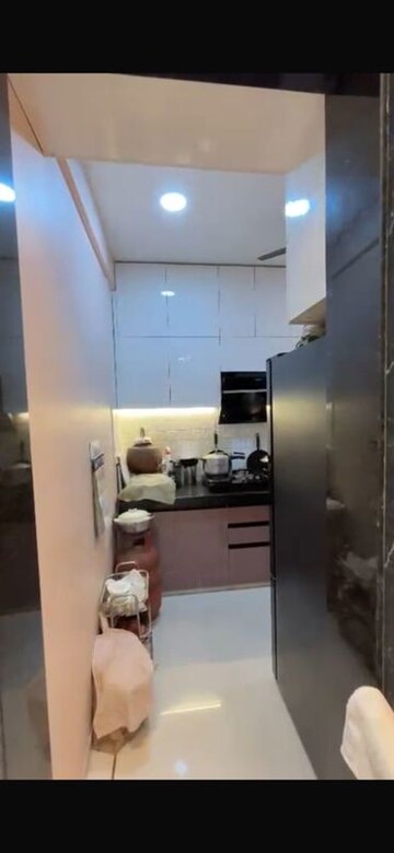 Kitchen in 1.5 BHK Apartment at Sheth Zuri, Laxmi Nagar – for Rent