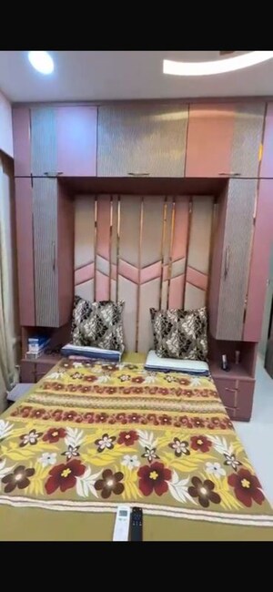 Bedroom in 1.5 BHK Apartment at Sheth Zuri, Laxmi Nagar – for Rent