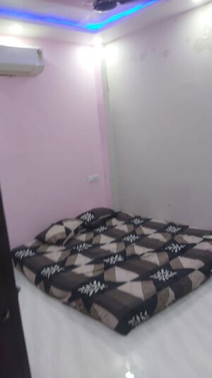 Bedroom in 2.5 BHK Builder Floor at Mayur Vihar – for Sale