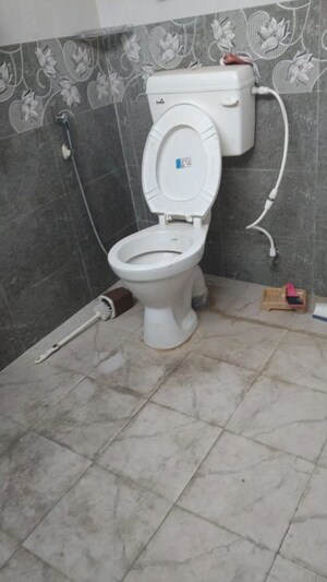 Bathroom in 2 BHK Builder Floor at RWA Apartments Sector 41, Sector 41 – for Rent