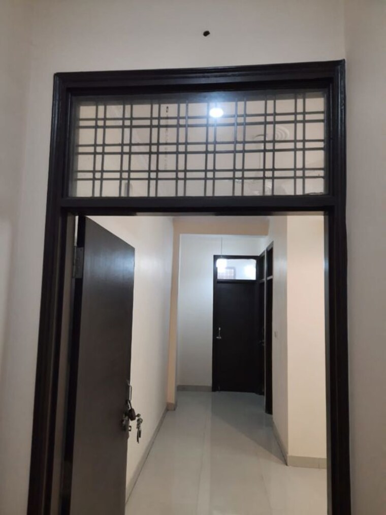 Room, mayur vihar 1.5 Bedroom 450 Sq.Ft. Builder Floor In Mayur Vihar Delhi 10060034