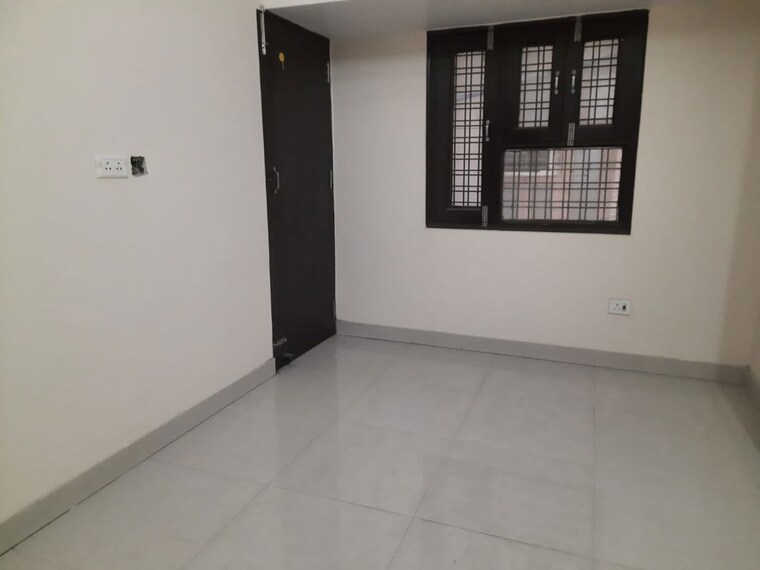 Room, mayur vihar 1.5 Bedroom 450 Sq.Ft. Builder Floor In Mayur Vihar Delhi 10060034