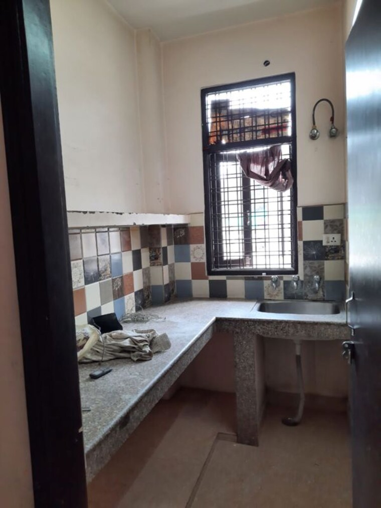 Kitchen, mayur vihar 1.5 Bedroom 450 Sq.Ft. Builder Floor In Mayur Vihar Delhi 10060034