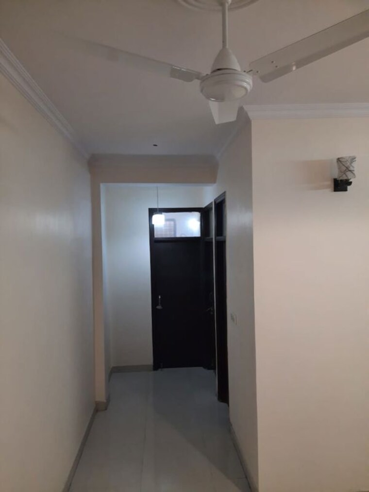 Room, mayur vihar 1.5 Bedroom 450 Sq.Ft. Builder Floor In Mayur Vihar Delhi 10060034