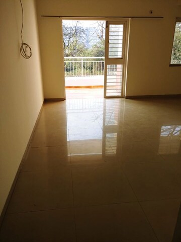 Room in 2 BHK Apartment at Ashray Jagannath Dham, Bavdhan – for Rent