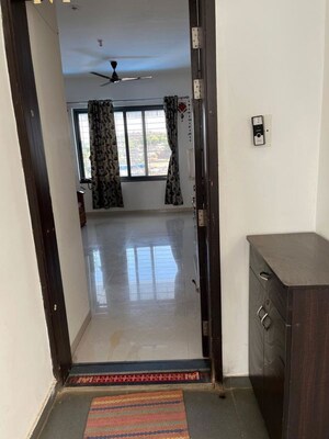 Room in 2 BHK Apartment at Rohan Madhuban Phase 2, Bavdhan – for Rent