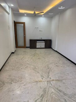 2 BHK + Extra Room Apartment For Rent in Prathamesh Apartment Prabhadevi