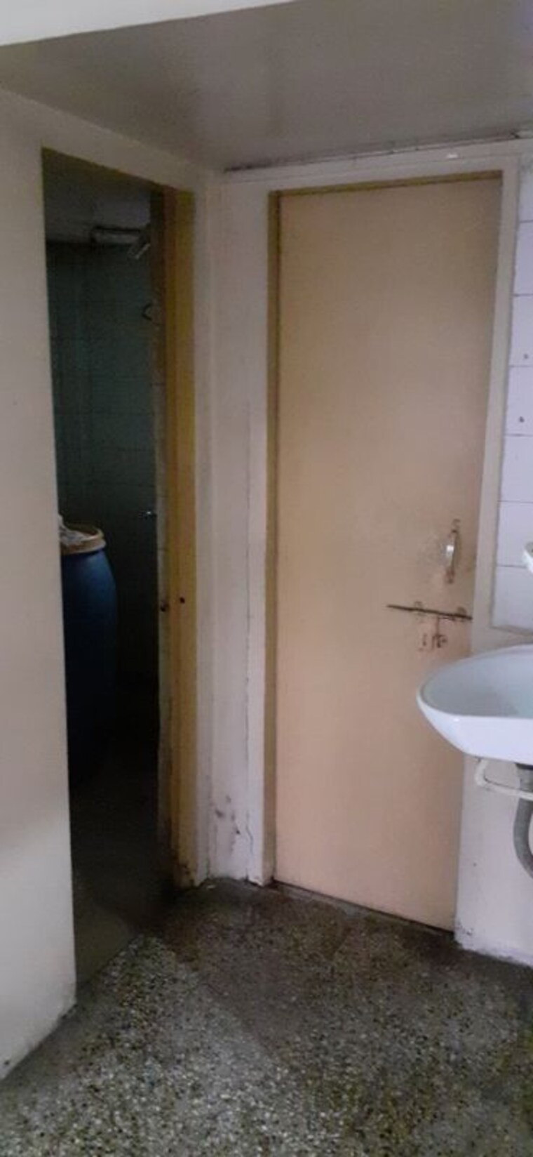 Bathroom, indira-park 1 Bedroom 570 Sq.Ft. Apartment In Yerawada Pune 10059168