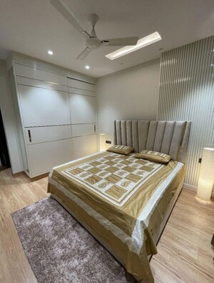 Bedroom in 3 BHK Builder Floor at DLF Atria, Dlf Phase ii – for Rent