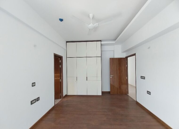 Room, dlf-building-10 4 Bedroom 3000 Sq.Ft. Builder Floor In Dlf Phase ii Gurgaon 10060159