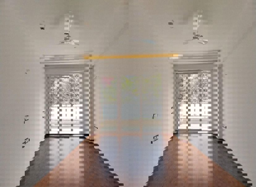 4 BHK + Servant Room,Study Room 3000 Sq.Ft. Builder Floor in DLF Building 10