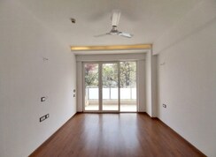 4 BHK + Servant Room,Study Room Builder Floor For Rent in DLF Building 10