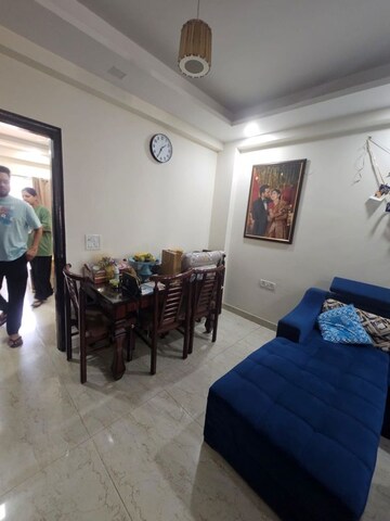 Living Room in 2 BHK Builder Floor at Ardee City, Sector 52 – for Rent