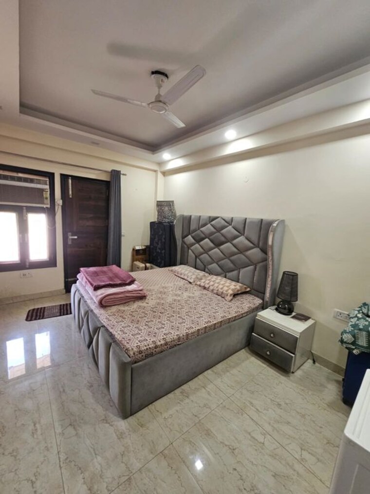 Bedroom, ardee-city 2 Bedroom 180 Sq.Yd. Builder Floor In Sector 52 Gurgaon 10057567
