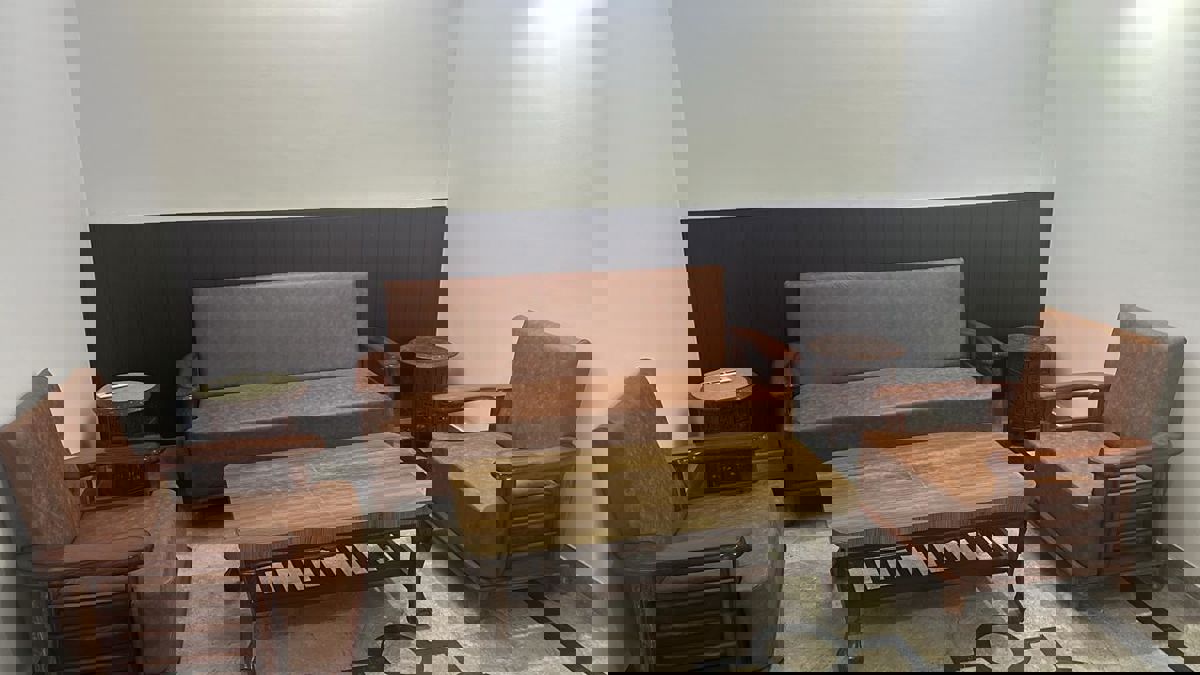 3 BHK 3000 Sq.Ft. Apartment in Om Tower Greater Noida