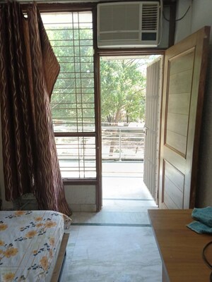 1 RK Apartment For Rent in Om Tower Greater Noida, Alpha 1 Greater Noida